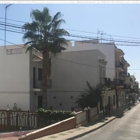 Bonita Casa En El Centro De * Nerja